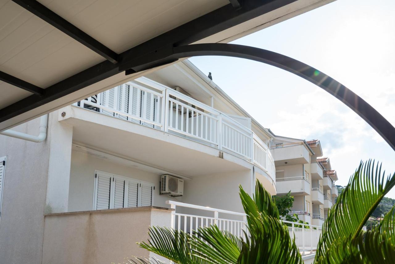 Vdl Apartments Trogir Exterior photo