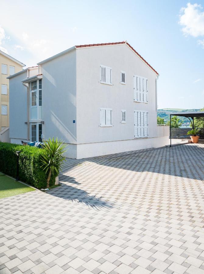 Vdl Apartments Trogir Exterior photo