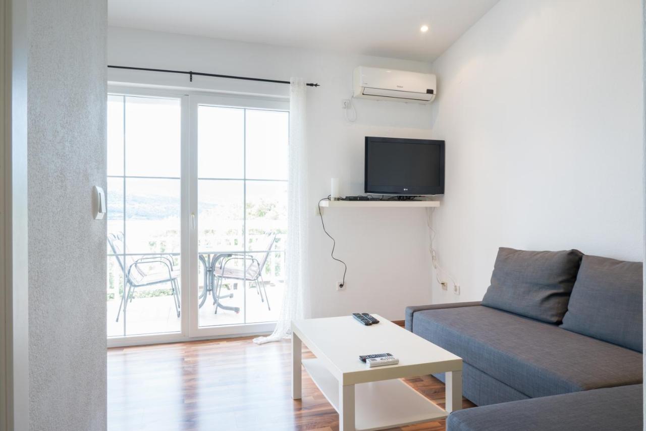 Vdl Apartments Trogir Exterior photo